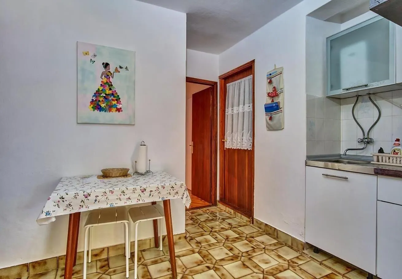 Apartments Pero Mali Lošinj Chorwacja